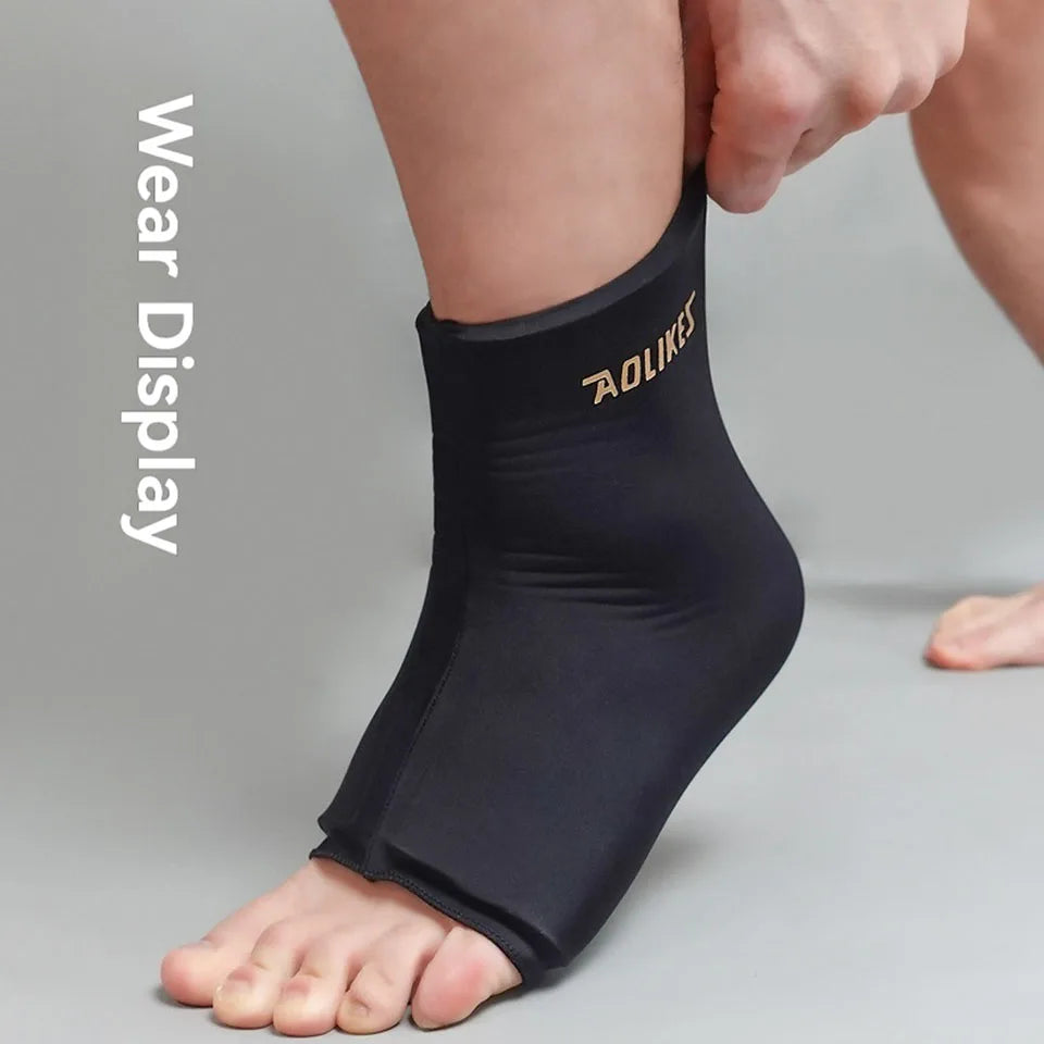 Ortho Aid - Schwellungen, Schmerzen oder ein instabiler Knöchel?